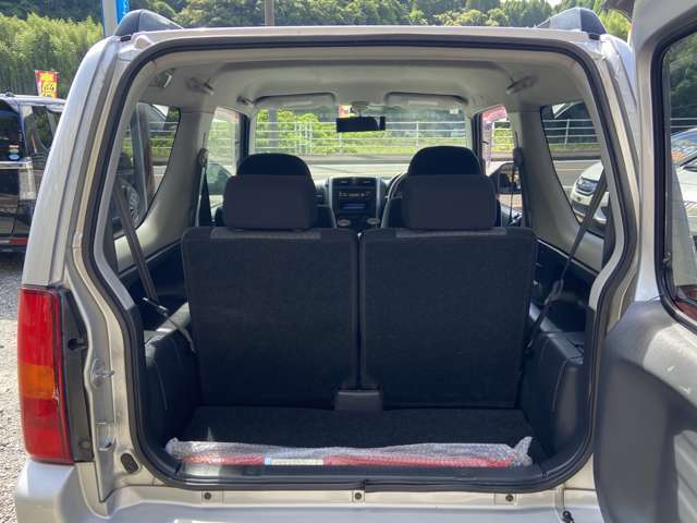 整備はその車種の不具合が発生しそうな部分を重点的に点検し、納車後本当にトラブルが発生しないように日々点検中です♪