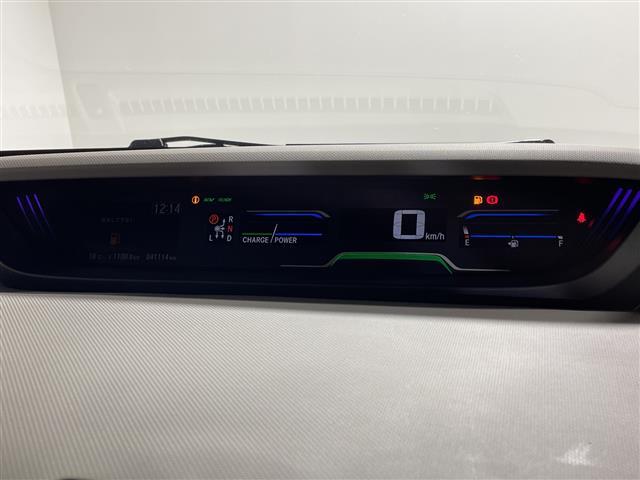 【スピードメーター】メーターがシンプルで見やすく運転しやすいですね！