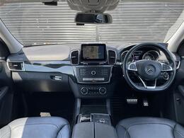LIBERALAは、輸入車選びの新たなスタイルを提案するインポート・セレクト・ブランドです。オーナー様となる方がクルマから直接感じる感性を第一にした、最良の一台との出会いをコーディネートいたします。
