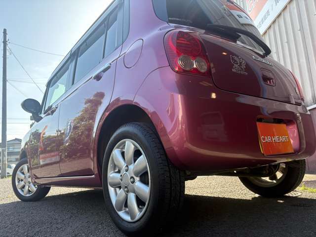 整備費用含む”車両本体価格”35.8万円　　法定費用ほか諸費用含む　”お支払総額”　41.1万円です。(県内登録引取納車の場合）