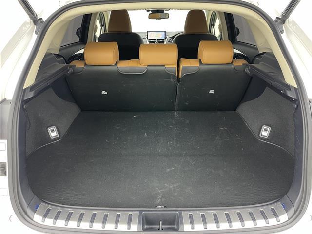 【トランク】『トランク周辺』の画像になります。写真の内容に関してご不明点、ご質問等がございましたらお気軽にガリバー店舗までお問い合わせください。