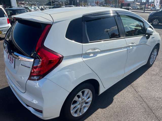 当社は、自動車保険代理店です。お客様へ正しい保険商品のご提案サービスや、万が一の事故の際 お客様へのサポート＆アドバイス、正確な保険事務処理等、万が一の際も安心してください。