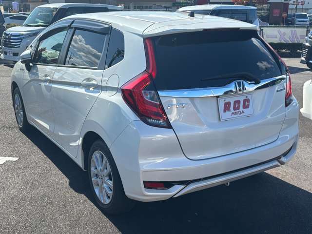 納車後は、エンジンオイル交換が、普通自動車2,200円/軽自動車1,650円にて実施！トヨタの純正オイルを使用。