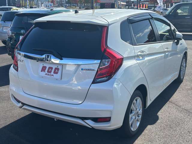 中古車はもちろん、届出済未使用車、新車、リース、様々な車種、購入方法にて、お客様に合った提案をいたします。