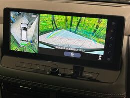 【アラウンドビューモニター】専用のカメラにより、上から見下ろしたような視点で360度クルマの周囲を確認することができます☆縦列駐車や幅寄せ時に活躍してくれます♪