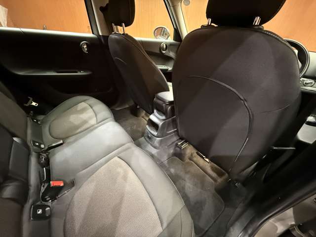 ご納車から最長5年保証もご用意しております。走行距離は無制限です。詳細はお問い合わせ下さい。遠方の方もご安心ください。全国のLIBERALA、ガリバー店舗でもアフターサービスを行っております。