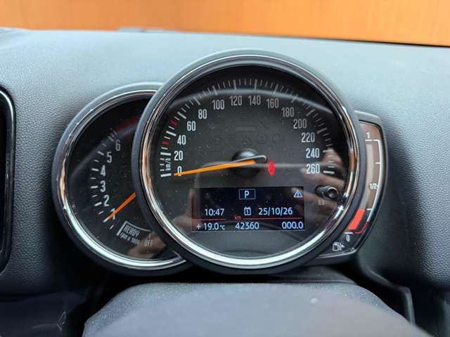 バックオーダーをご利用いただければ、希少なお車や、特定の装備のついたお車など、お客様からのご要望に応じて全国ネットワークからお探しさせて頂きます