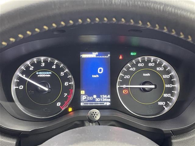 【スピードメーター】メーターがシンプルで見やすく運転しやすいですね！