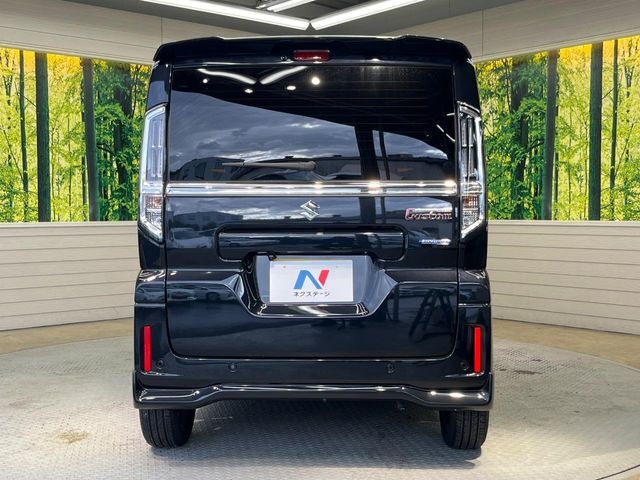 安心の最長10年・走行無制限保証（有償）をご用意。保証内容も充実はもちろん、無料点検＆オイル交換や、年中無休の全国・24時間ロードサービスも付帯されておりますのでご安心下さい。