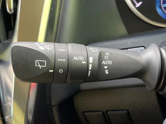 国産車から輸入車まで多様なお客様のニーズのお応えできるように、全国規模で豊富な在庫展開！車のことならWECARSへ！