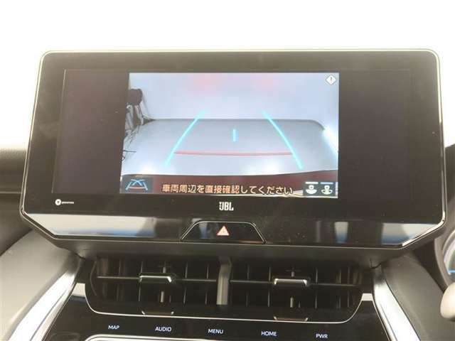 バックガイドモニターで、後方を確認しながら安心して駐車することができます。運転初心者も熟練者も必須の機能ですよ！