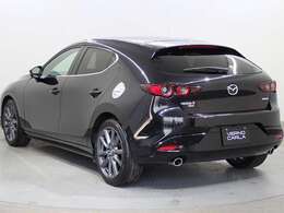 当店の禁煙車両は、スタッフ2人以上で確認し、タバコの匂いが無いものを【禁煙車】として扱っています。（アレルギーや敏感な方は現車確認時にご確認下さい。）