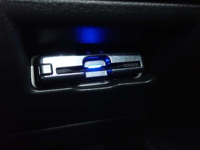 今では必需品のETCも付いております。高速道路での出入りもスムーズ。渋滞緩和にもなりエコにも繋がります。