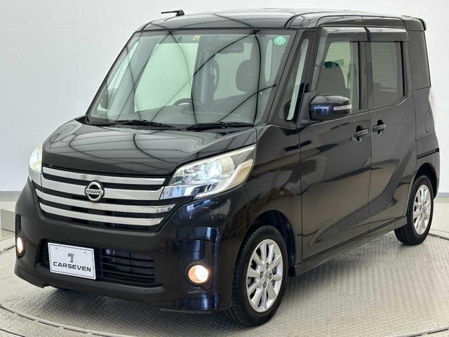 カーセブン鹿児島谷山店のお車は納車前に簡易コーティング、シートクリーニング、保証を無料で行います