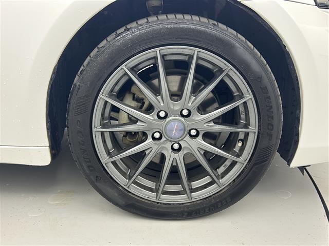 【タイヤ・ホイール】足回りもかっこよく決まってます！社外のアルミやスタッドレスタイヤも取り扱いございます！！ドレスアップもカスタマイズもお任せください！！