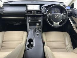 【インパネ全体】全方位で視界が広く、高い目線で運転もしやすいです！