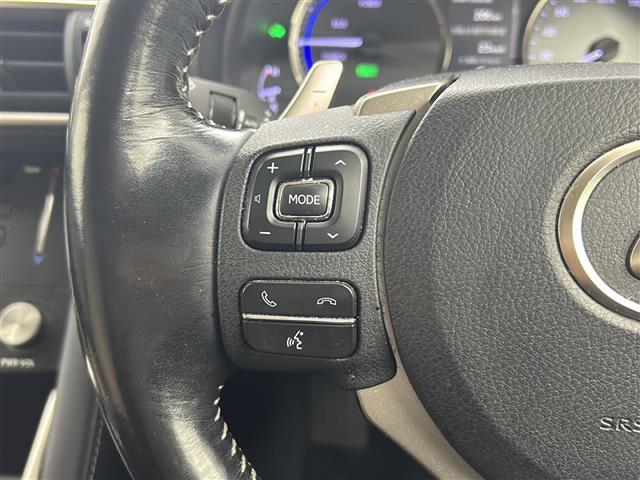 【運転席操作部】快適なドライブを楽しむための機能が装備されています！運転席から触れるので、使いやすいです！除菌プランいれていただくと、さらに清潔で安心していただけます！