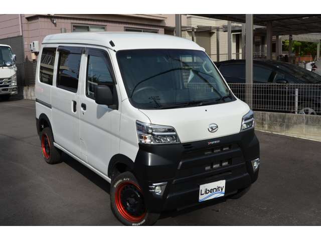 ダイハツ ハイゼットカーゴ 660 デラックス SAIII ハイルーフ