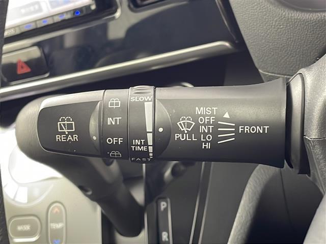 【シフトレバー】『シフトレバー』の画像になります。写真の内容に関してご不明点、ご質問等がございましたらお気軽にガリバー店舗までお問い合わせください。