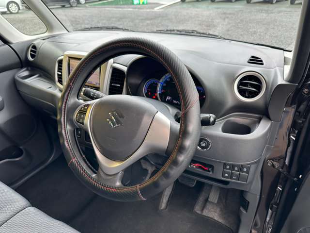 禁煙車　レーダーブレーキサポート　衝突軽減ブレーキ　カロッツェリアナビTV　バックカメラ　ETC　両側電動スライドドア　プッシュスタートスマートキー　シートヒーター　アイドリングストップ　純正14AW