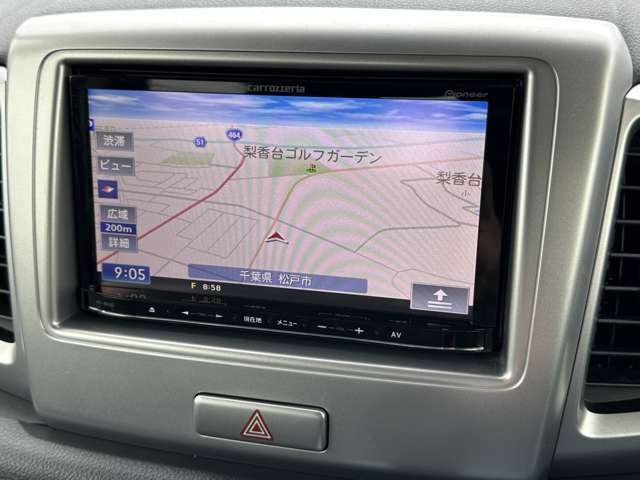 カロッツェリアナビTVが付いてます♪バックカメラも付いてます♪