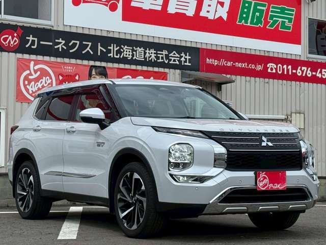 ☆車の査定士常駐☆世の中にはいろんな修復歴が有るんですよ。どーんと大修復歴車から、インナー先の小曲がりまで程度は様々。査定士が修復箇所を明確にお答えしますね。不安なお買い物はしちゃいけません。