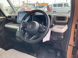 ワイドな視界を確保して、運転しやすいインパネデザインです。各種操作類は適切な位置にあり疲労を軽減します【国道152号線（飛龍街道）沿い】　営業時間10時?18時30分　【　定休日　火曜日　第3水曜日】