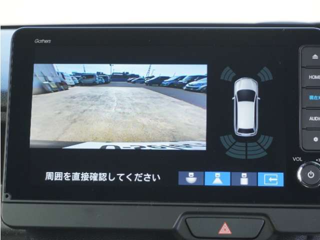 ◆バックカメラ◆リバースにするだけで映ります、後方の安全確認や、狭い駐車場での車庫入れ、雨の日や夜間など視界の悪い時に便利です！安全にバックする為には欠かせない装備です。