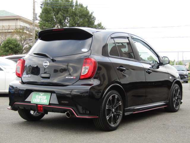 【タイヤ交換もお任せください！！】当店では各種、新品タイヤ・アルミも格安で取り扱いいたしております。認証工場完備。車のことならなんでもご相談ください。　　　※メールやLINEでのお問合せも可能です。