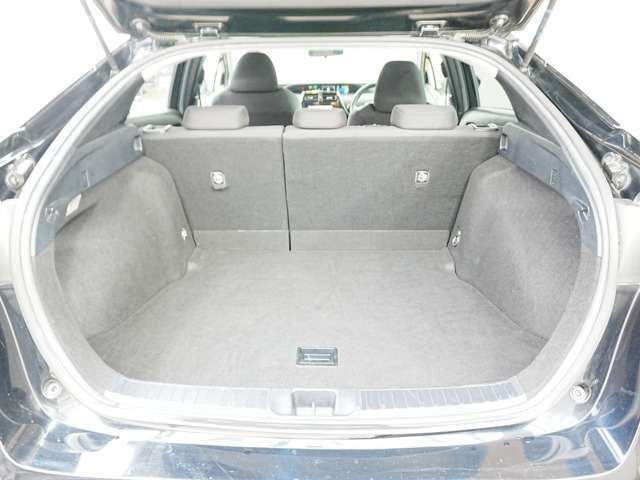 抗菌・消臭・防汚に最適！！【ルームコーティング施工】もオススメです。オゾン除菌や専門業者様によって車内をクリーンに保つことができます。希望番号OK♪お誕生日記念日、お好きな数字をナンバーにしませんか？