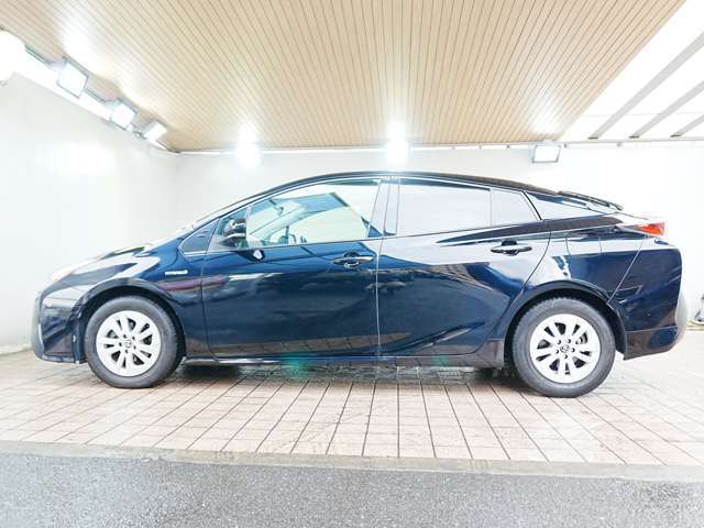 高品質低価格車、国産、輸入問わず週間10万台の中からお客様のご希望のお車をご提案致します！『買取、販売、保険、車検、板金、整備、コーティング』など、車のことはすべてお任せください。