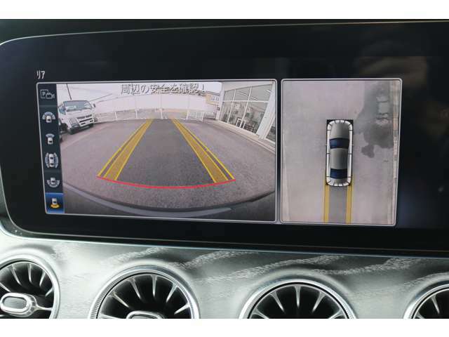 360°カメラとクリアランスソナーで駐車時の運転をサポート