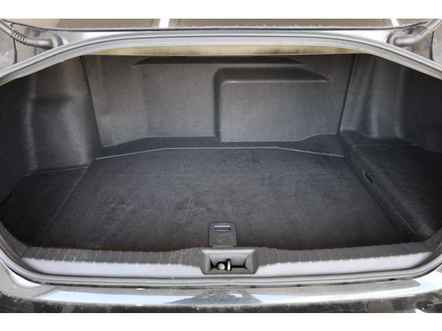 トランクルームは大変広く荷物が多くてもラクラク積る大きさです！