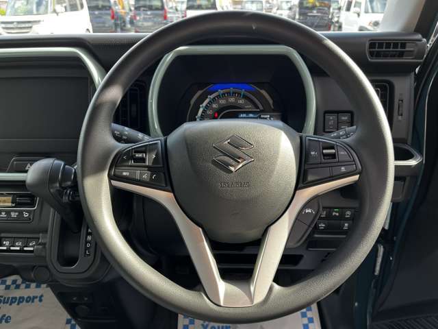 万が一の事故等が起きたときには、自社所有の積載車でお客様の大切なお車を 現地まで積載にお伺いいたします。また、代車を無料でご準備いたします！