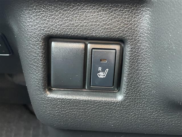 【運転席操作部】快適なドライブを楽しむための機能が装備されています！運転席から触れるので、使いやすいです！除菌プランいれていただくと、さらに清潔で安心していただけます！