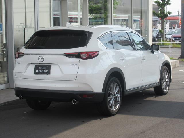 北米仕様の3列シートSUV「CX-9」を日本国内向けにリサイズすることで、重量に負けない強靭なボディの多人数SUVが誕生しました。