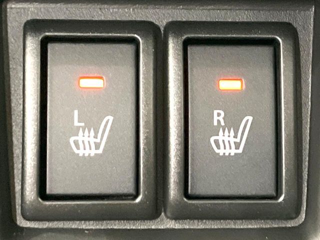 【シートヒーター】寒い日に重宝するシートヒーター！エアコンより早く温まってくれるので寒がりの人も安心ですね♪エアコンの温風は乾燥するから苦手、という方にもをおすすめです。