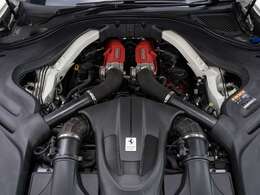 3.8L V8ツインターボエンジン。620PSを発揮します。