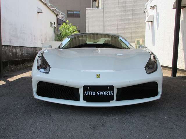 弊社お客様が、大切にお乗り保管されておりました買取車両になり、オプションも多数付帯されております。