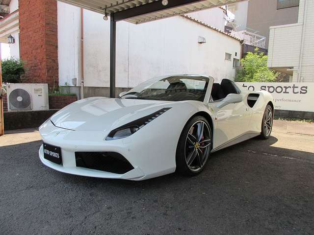 フェラーリ488スパイダーが新入庫致しました。