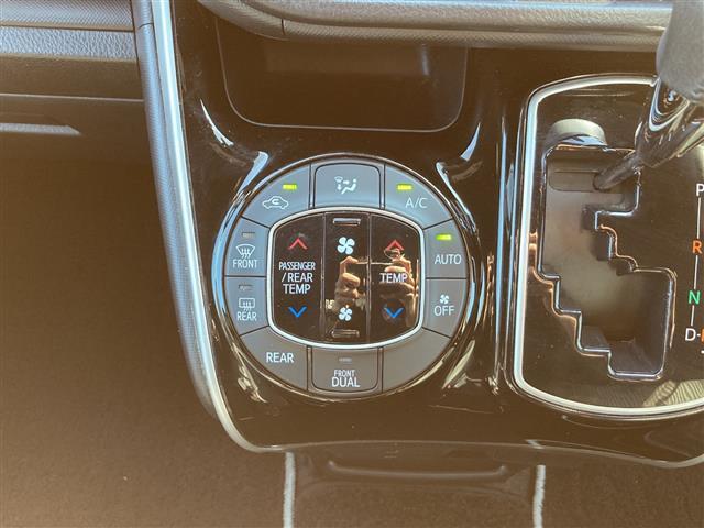 【シフトレバー】『シフトレバー』の画像になります。写真の内容に関してご不明点、ご質問等がございましたらお気軽にガリバー店舗までお問い合わせください。