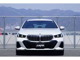 ◆法人ワンオーナー◆純正ナビ・地デジ/Bluetooth/AppleCarPlay/アンドロイドオート ◆バックカメラ360° ◆置くだけ充電  ◆ジェスチャーコントロール ◆前後シートヒーター