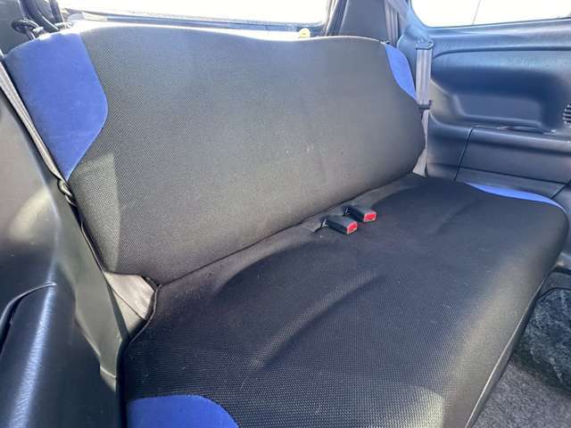 お子様連れでも大歓迎ですが、お子様から目を離してしまう保護者の方、現車確認お断りさせていただく場合ございます。