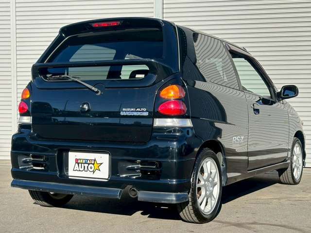 現状無保険の車両になりますので試乗はお断りさせていただきます。ご了承ください。