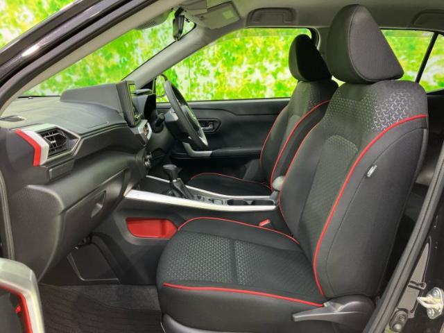 WECARSでは各商談席に大型モニターをご用意しております！見やすい大画面でゆったりと全国の在庫をご覧いただけます！是非ご来店お待ちしております！