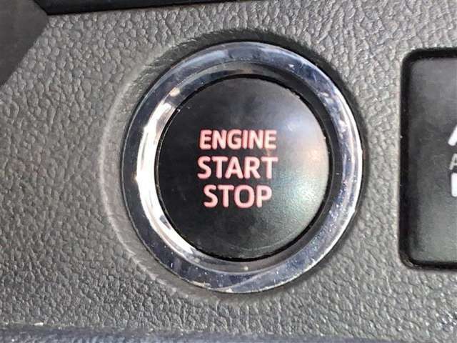 エンジンスタートスイッチです。