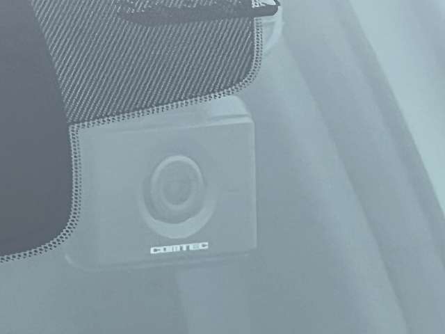 【ドライブレコーダー】映像・音声などの運転中の記録を残します。事故などを起こした起こされた時の証拠になりえますので、もしも時でも安心ですね。