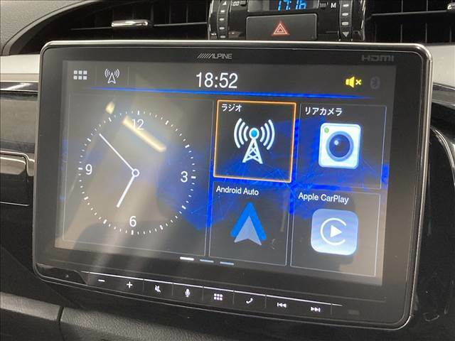 【純正ナビ】一体感のあるナビは、高級感ある車内を演出してくれます。Bluetooth再生などオーディオ機能も充実しておりますので、運転もより楽しめます♪