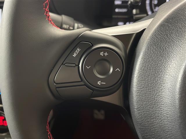 【運転席操作部】快適なドライブを楽しむための機能が装備されています！運転席から触れるので、使いやすいです！除菌プランいれていただくと、さらに清潔で安心していただけます！