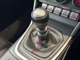【フロア6速MT】走りの6速MT！！スポーティーな走行をお楽しみいただけます♪